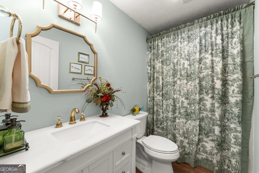 501 High Meadow Lakes Rd Clarkesville, GA 30523
