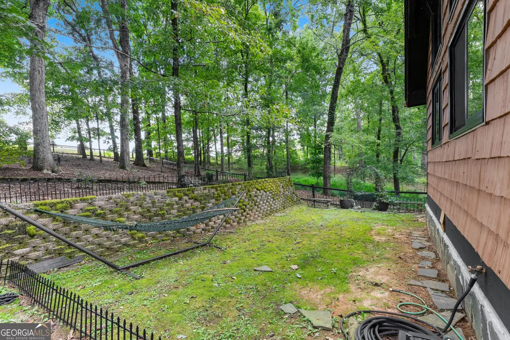 501 High Meadow Lakes Rd Clarkesville, GA 30523