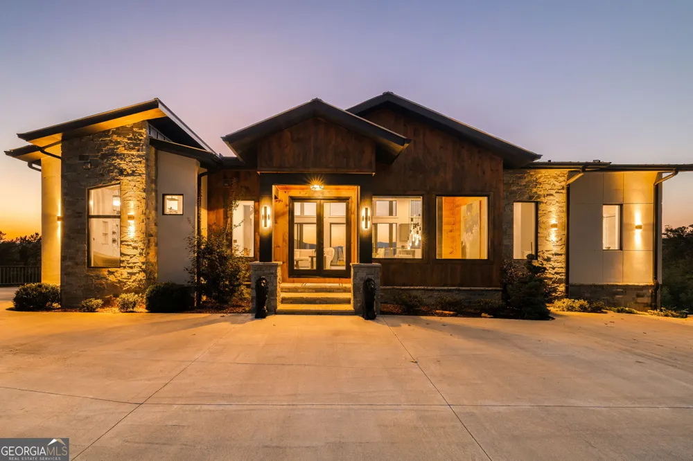 251 Angel Heart LN Mineral Bluff, GA 30559