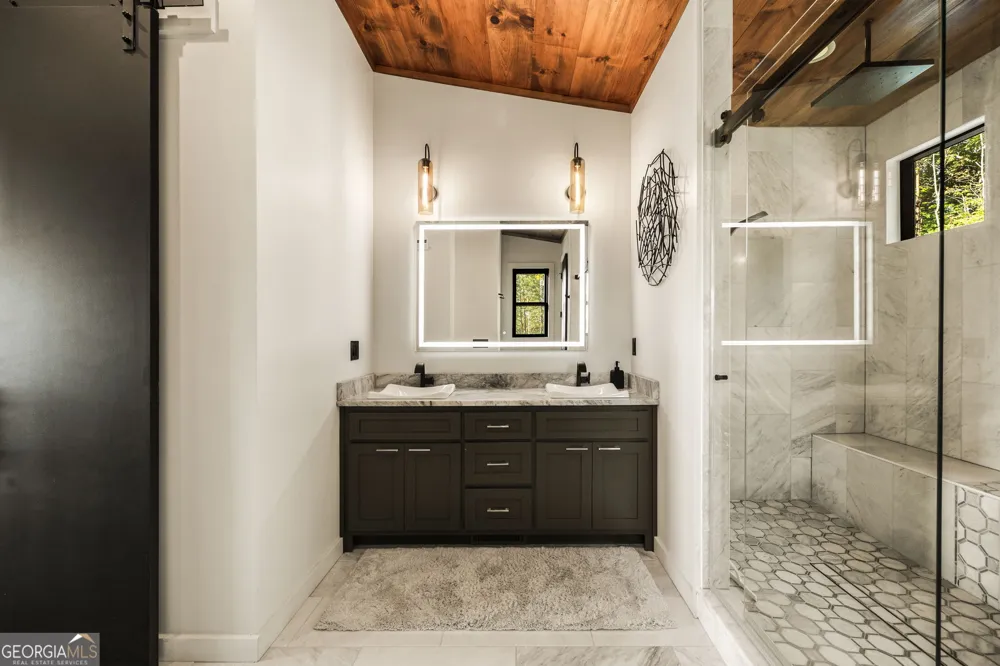 251 Angel Heart LN Mineral Bluff, GA 30559
