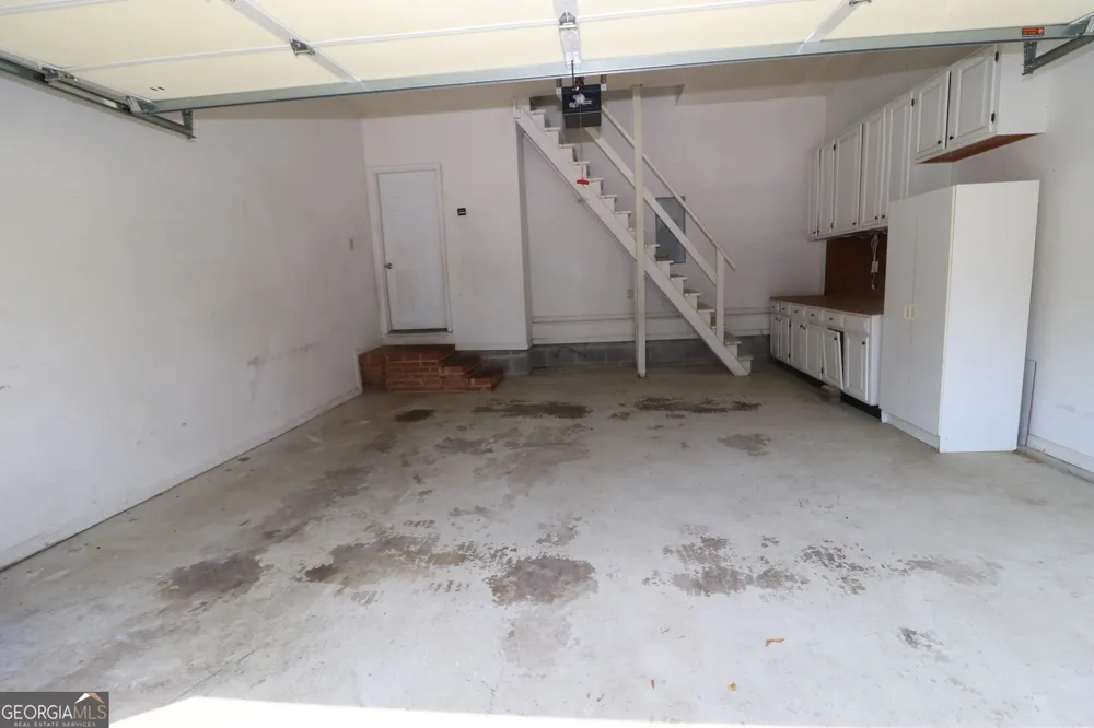 160 Fenwyck CMNS Fayetteville, GA 30214