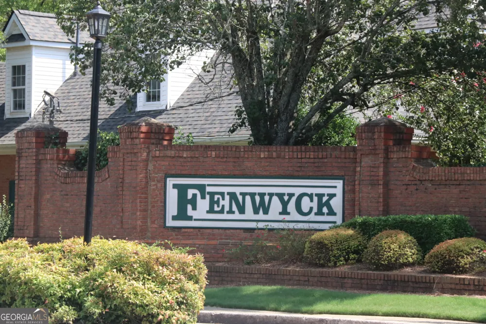 160 Fenwyck CMNS Fayetteville, GA 30214