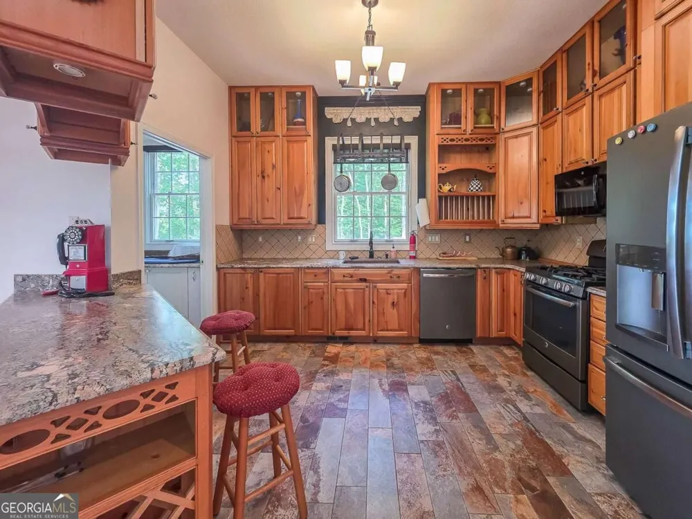 120 Sunrock Mountain TRCE Blue Ridge, GA 30513