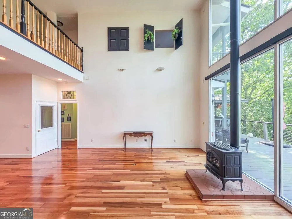 120 Sunrock Mountain TRCE Blue Ridge, GA 30513