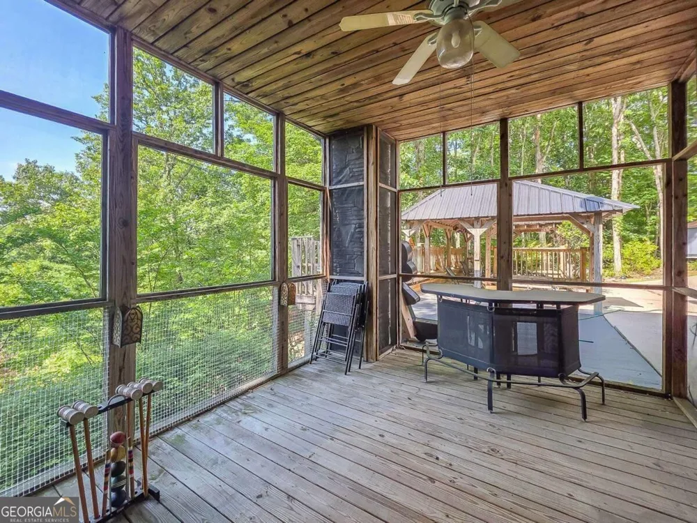 120 Sunrock Mountain TRCE Blue Ridge, GA 30513
