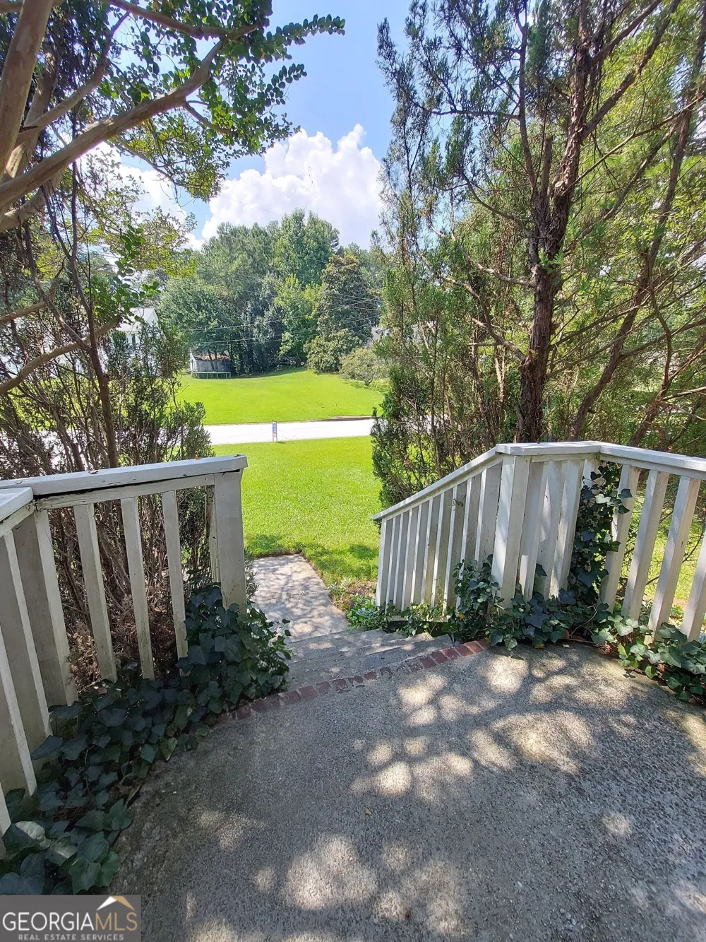 2737 Crestworth LN Buford, GA 30519