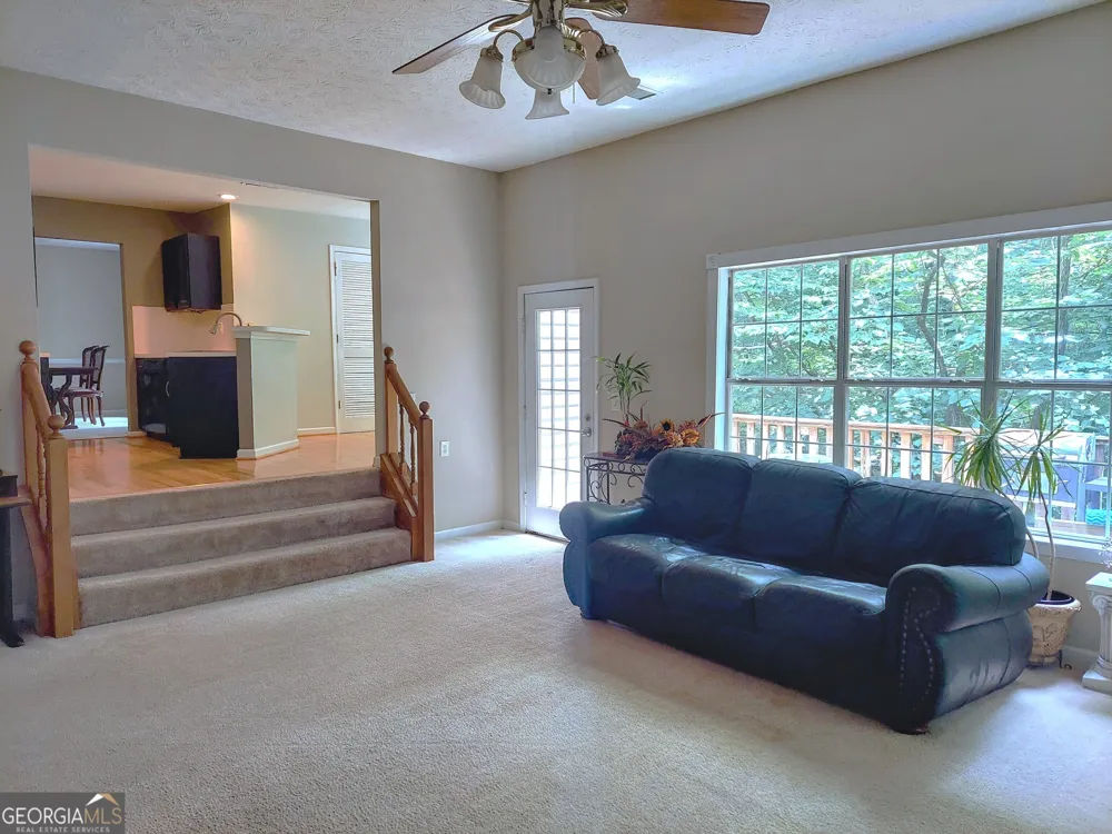 2737 Crestworth LN Buford, GA 30519