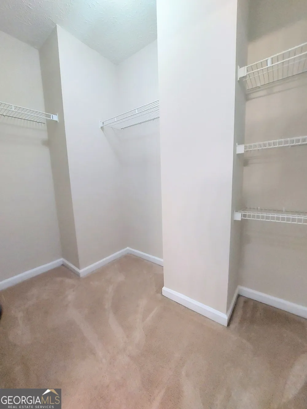 2737 Crestworth LN Buford, GA 30519