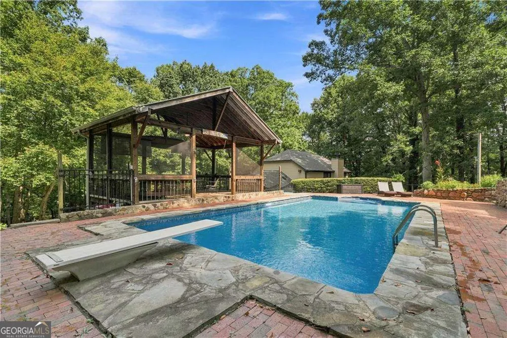 6250 White Mill RD Fairburn, GA 30213