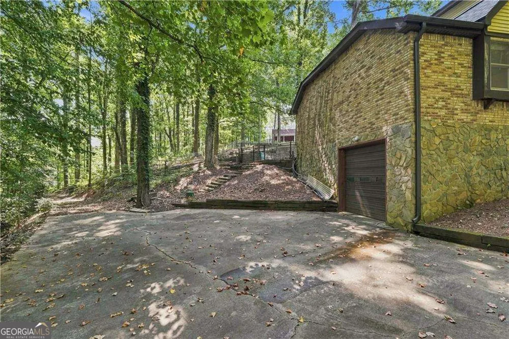 6250 White Mill RD Fairburn, GA 30213