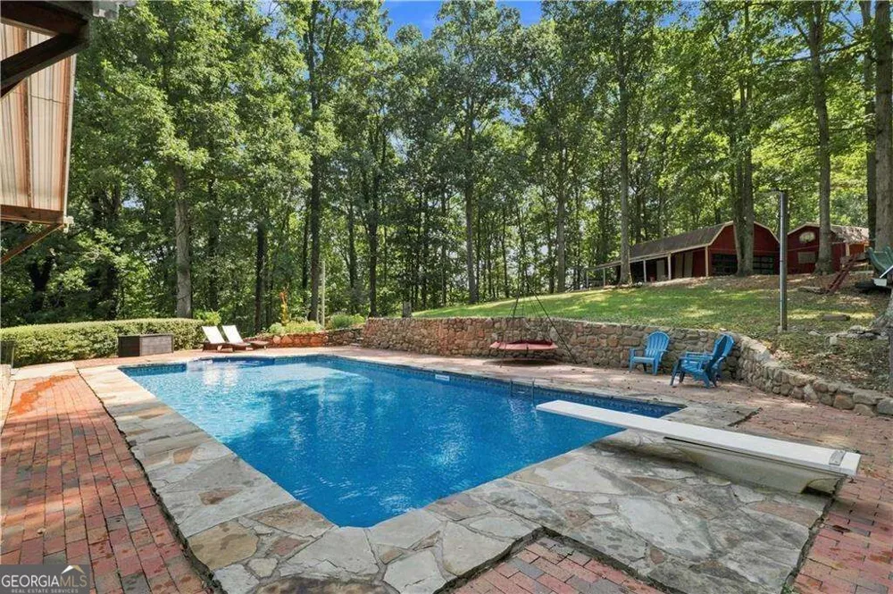 6250 White Mill RD Fairburn, GA 30213