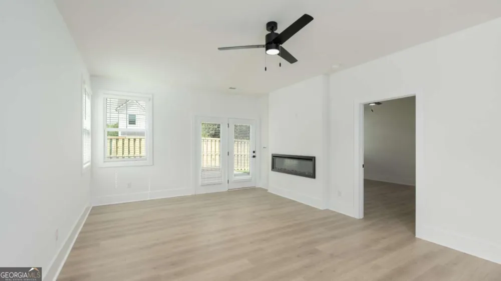 1469 Longwing LN Marietta, GA 30066