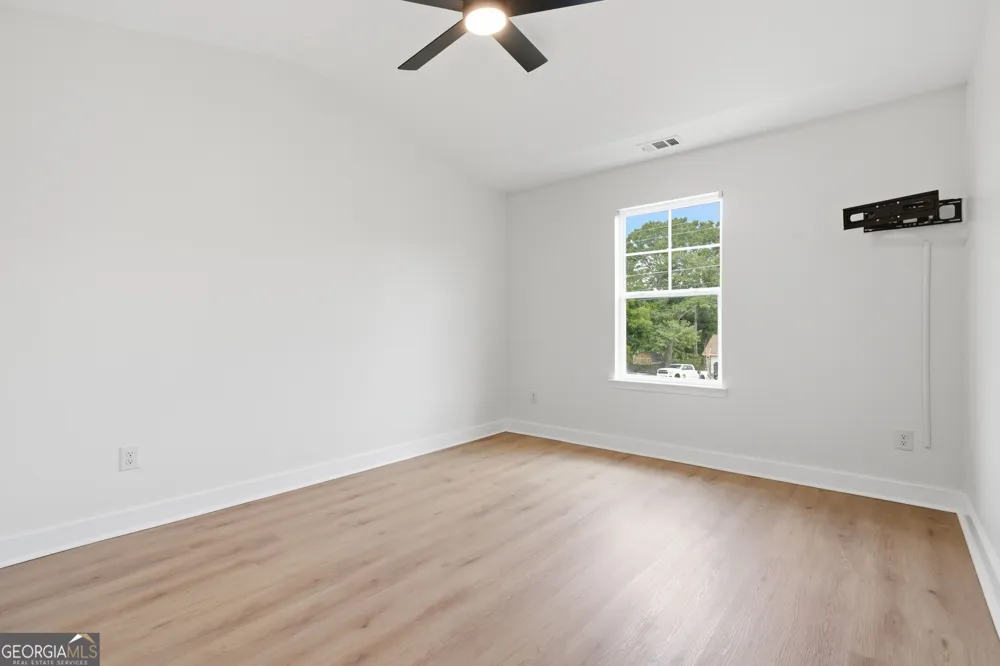 685 S Jeff Davis DR Fayetteville, GA 30215