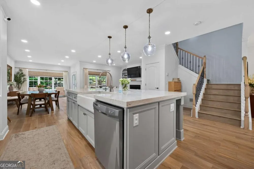 3880 Fairhill PT Alpharetta, GA 30004