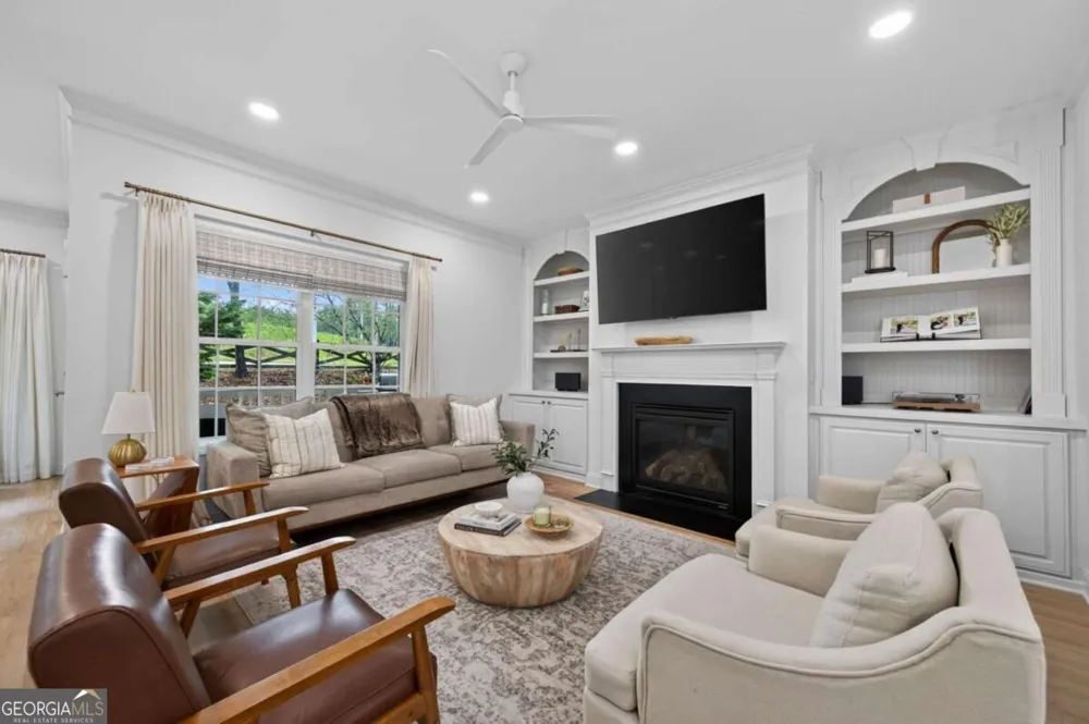 3880 Fairhill PT Alpharetta, GA 30004
