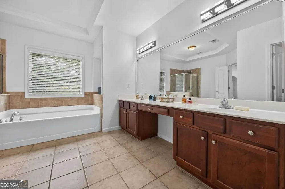 3880 Fairhill PT Alpharetta, GA 30004
