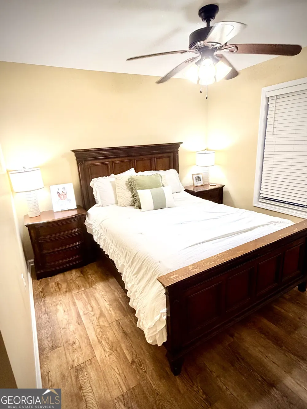 224 North AVE Adrian, GA 31002