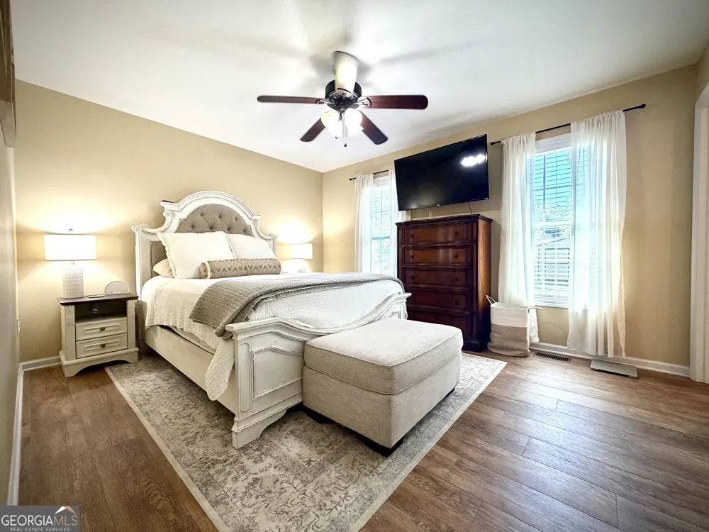 224 North AVE Adrian, GA 31002