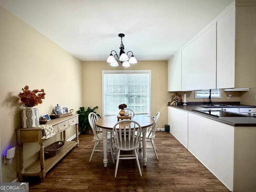 224 North AVE Adrian, GA 31002