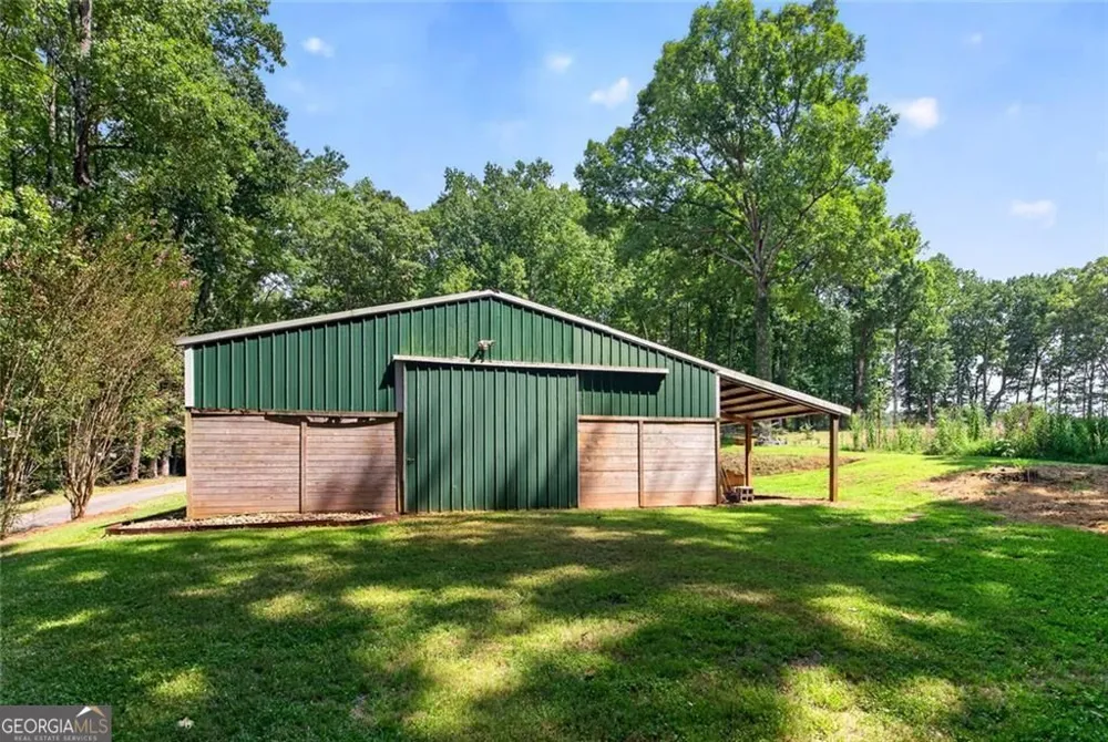 534 Adams RD Fayetteville, GA 30214