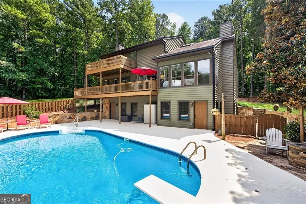 534 Adams RD Fayetteville, GA 30214