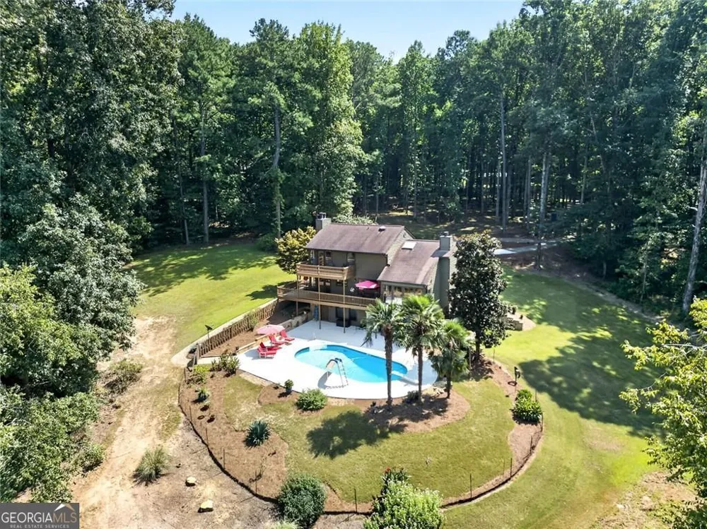 534 Adams RD Fayetteville, GA 30214