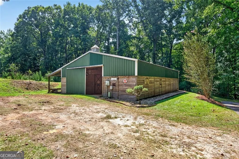 534 Adams RD Fayetteville, GA 30214