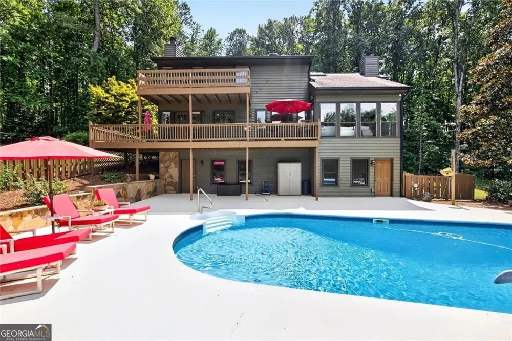 534 Adams RD Fayetteville, GA 30214