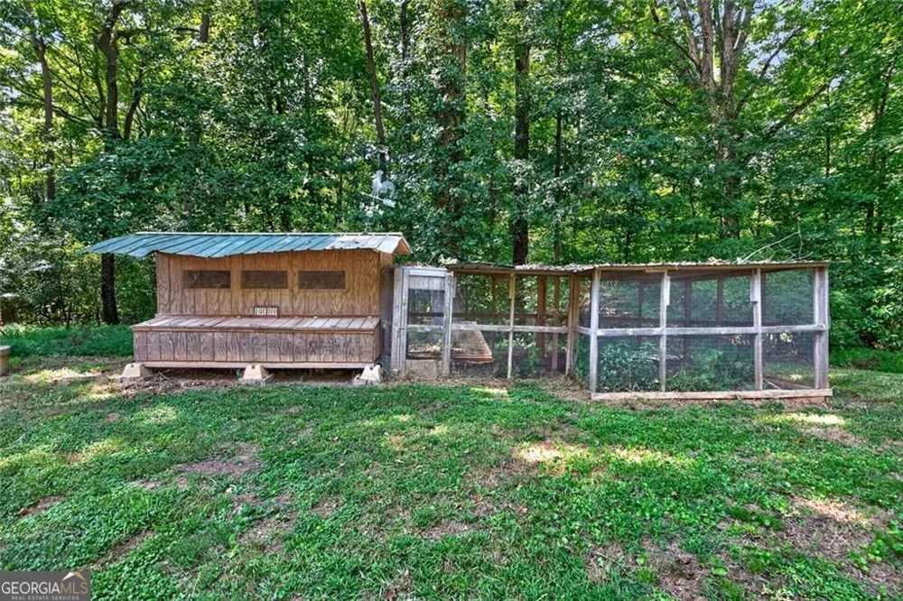 534 Adams RD Fayetteville, GA 30214