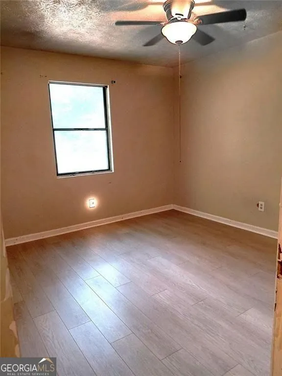 817 Forest PATH Stone Mountain, GA 30088