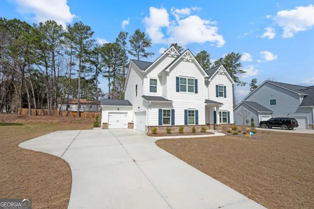 1441 Stephens View DR Loganville, GA 30052