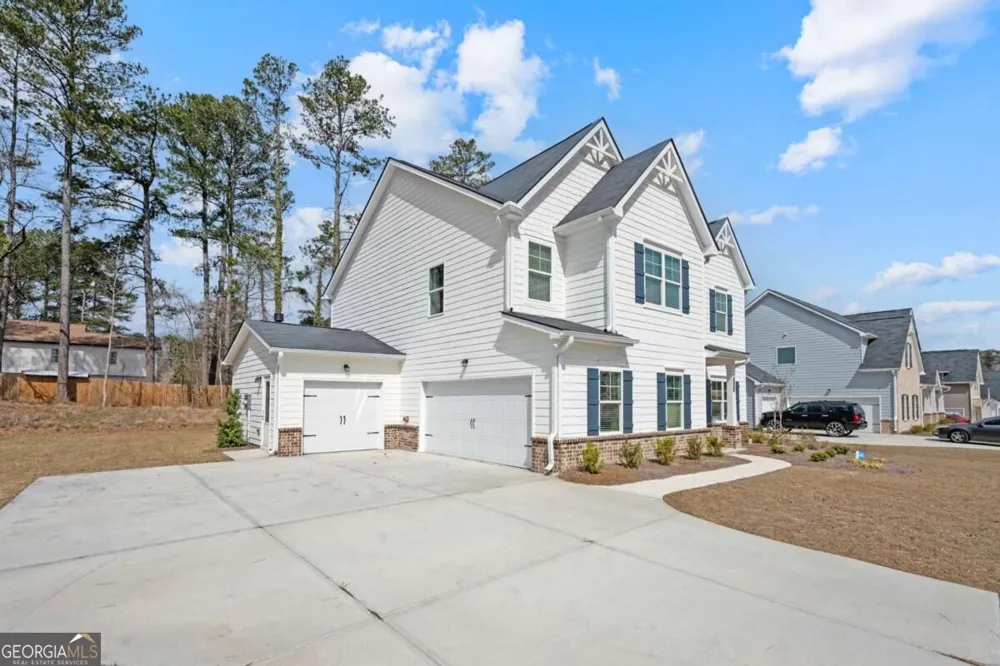 1441 Stephens View DR Loganville, GA 30052
