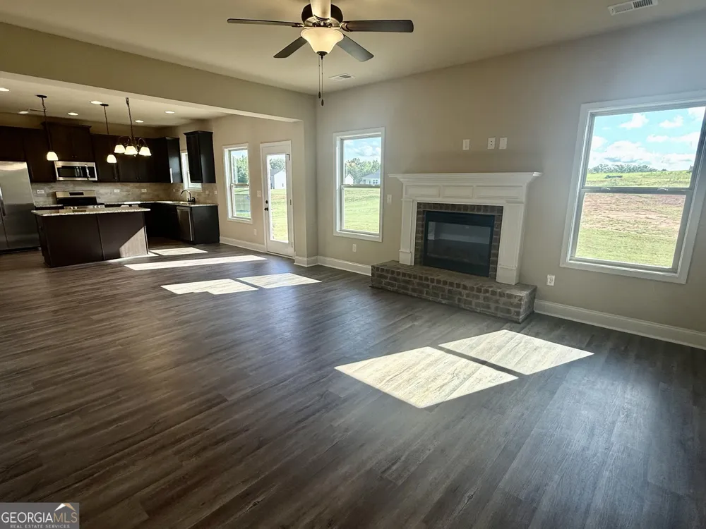 145 Hounds WAY Griffin, GA 30224