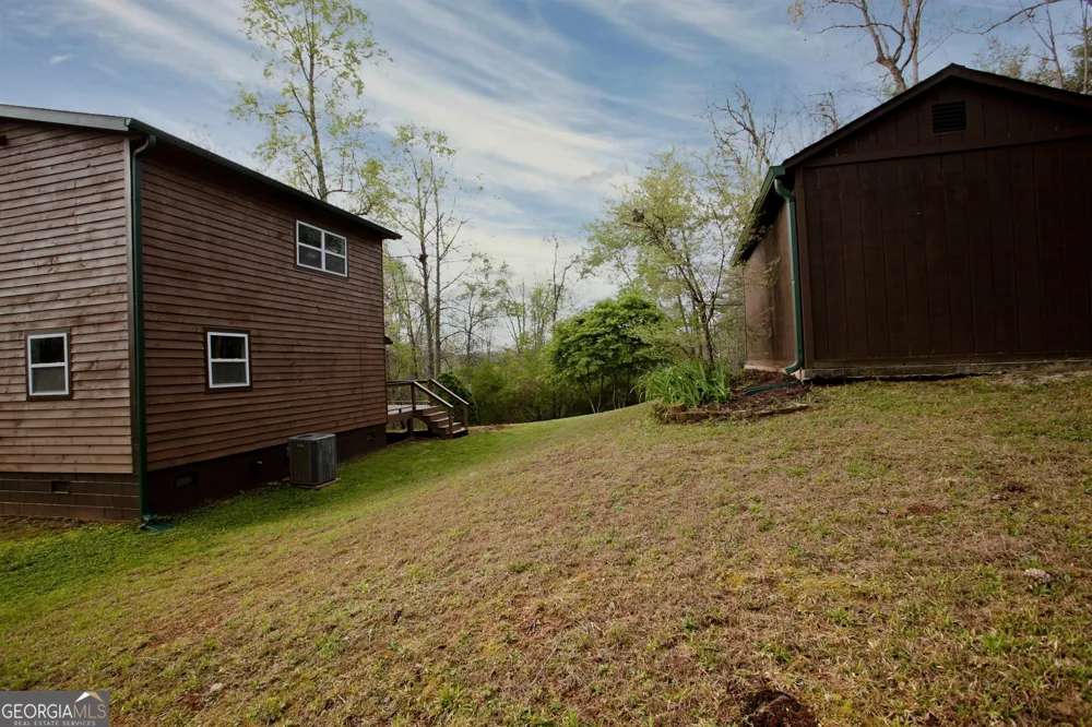 221 Muscadine RD Dahlonega, GA 30533