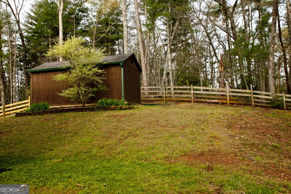 221 Muscadine RD Dahlonega, GA 30533