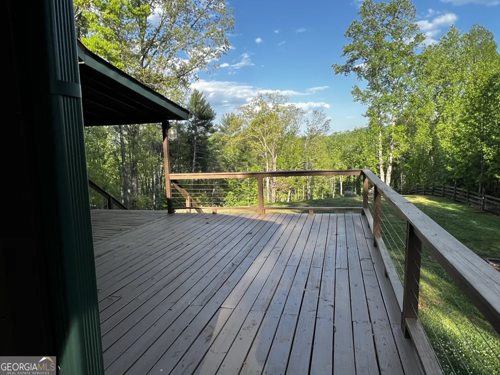 221 Muscadine RD Dahlonega, GA 30533