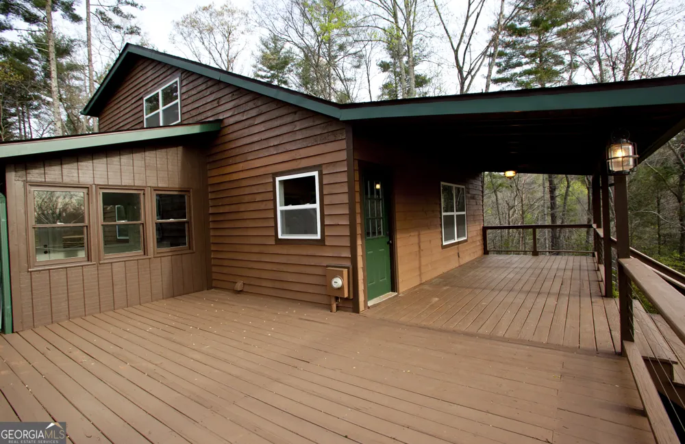 221 Muscadine RD Dahlonega, GA 30533
