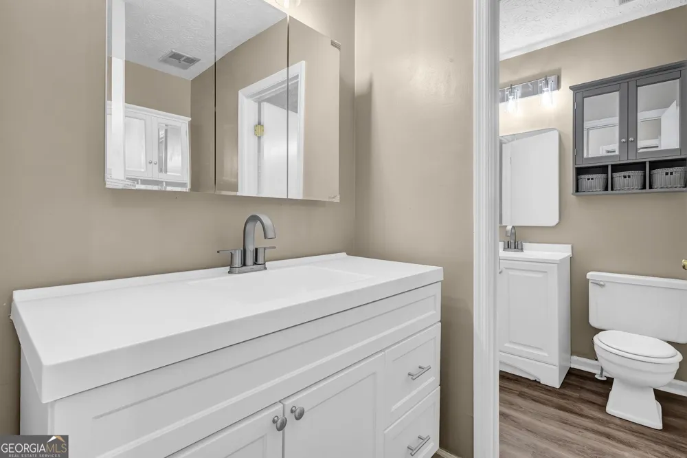 8997 Huntwood LN Riverdale, GA 30274