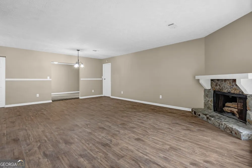 8997 Huntwood LN Riverdale, GA 30274