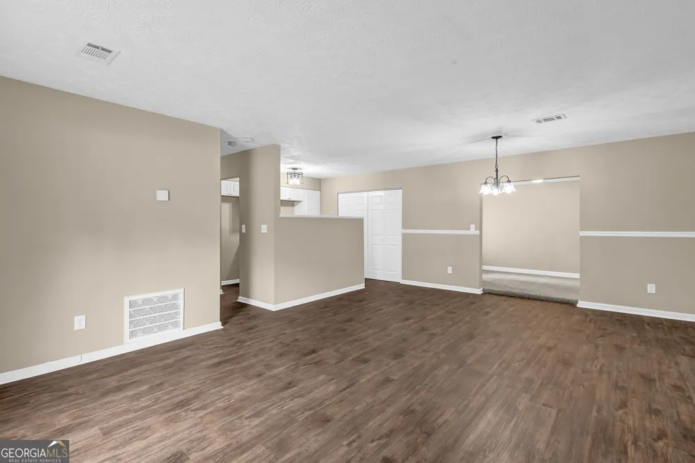 8997 Huntwood LN Riverdale, GA 30274
