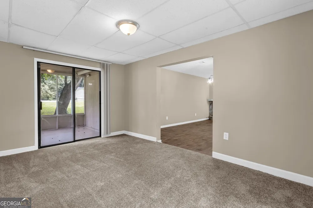 8997 Huntwood LN Riverdale, GA 30274