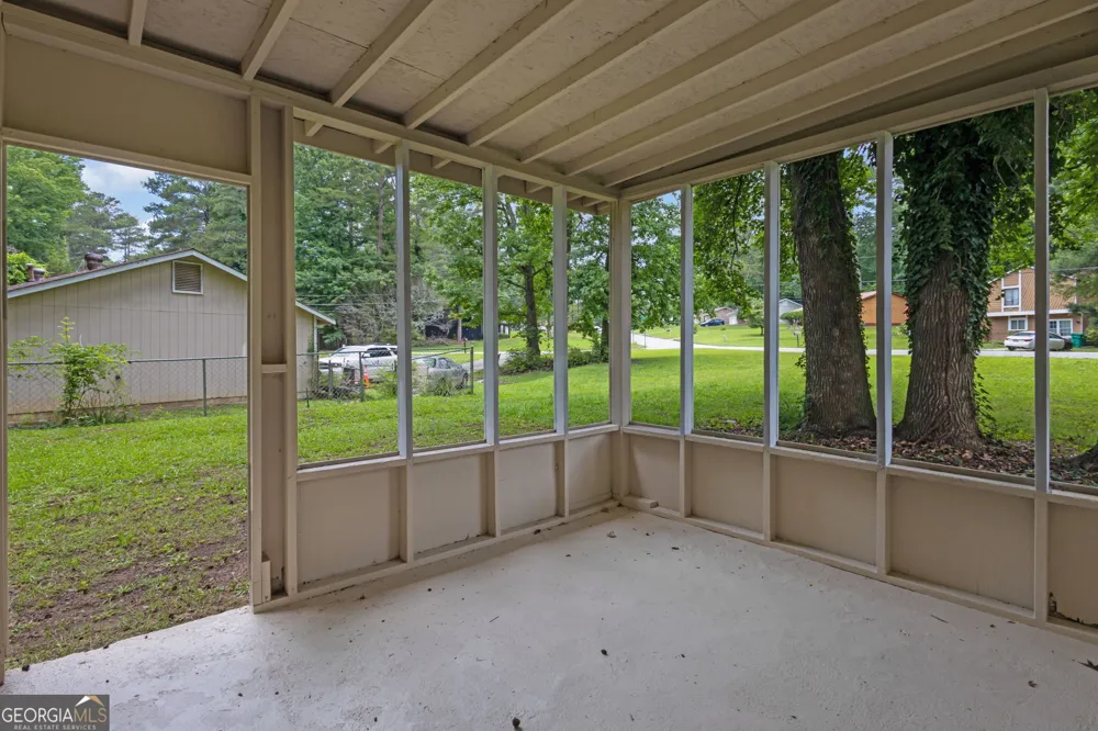 8997 Huntwood LN Riverdale, GA 30274