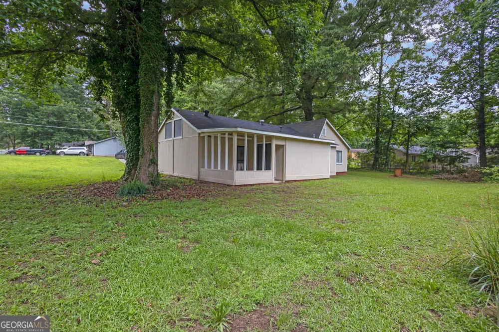 8997 Huntwood LN Riverdale, GA 30274