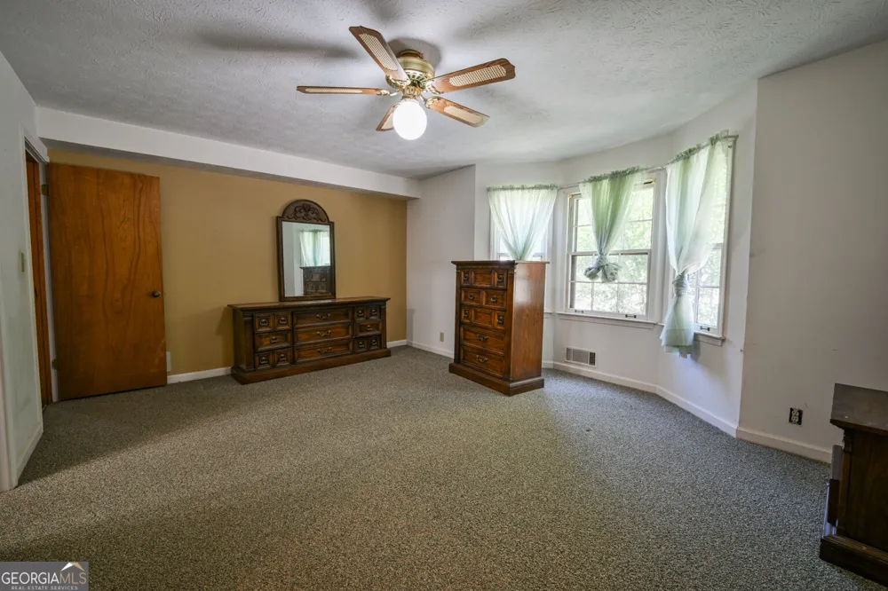 2144 Boar Tusk RD NE Conyers, GA 30012