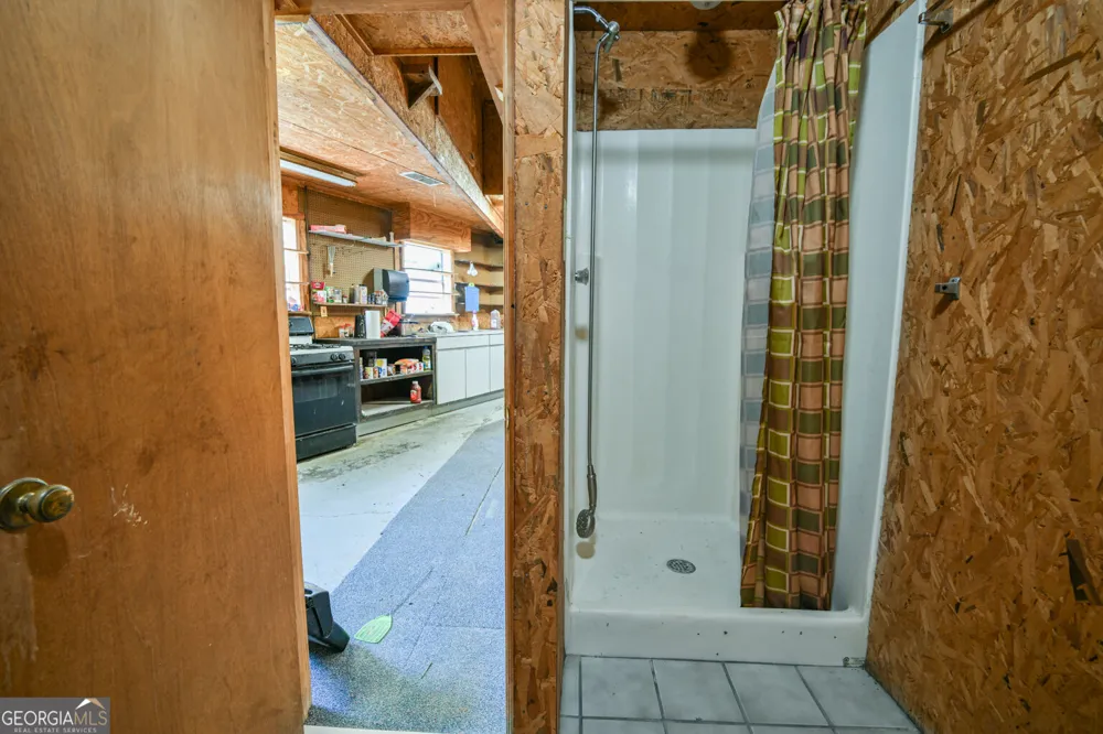 2144 Boar Tusk RD NE Conyers, GA 30012