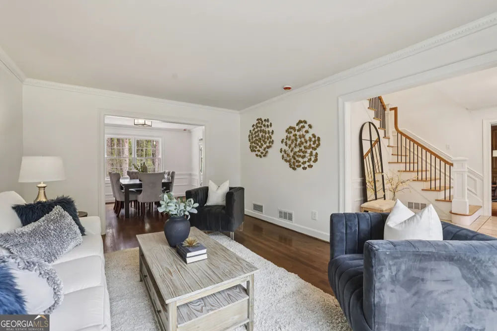 8025 River CIR Sandy Springs, GA 30350