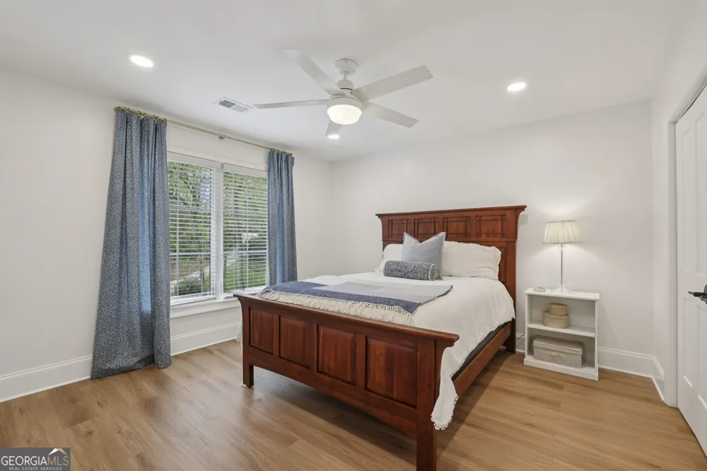 8025 River CIR Sandy Springs, GA 30350