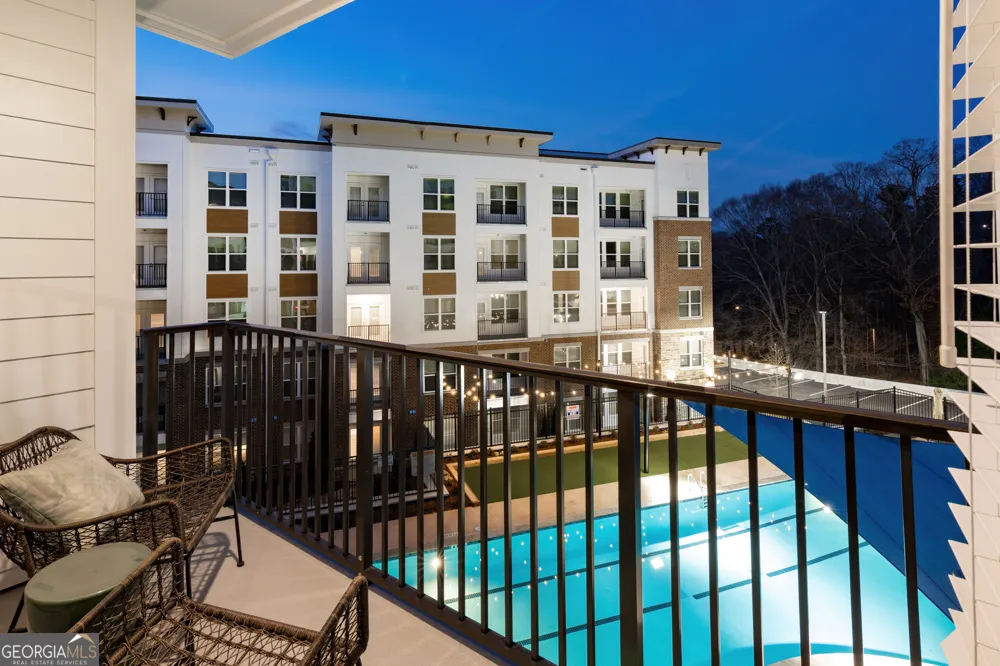 1927 Powers Ferry RD SE Atlanta, GA 30339