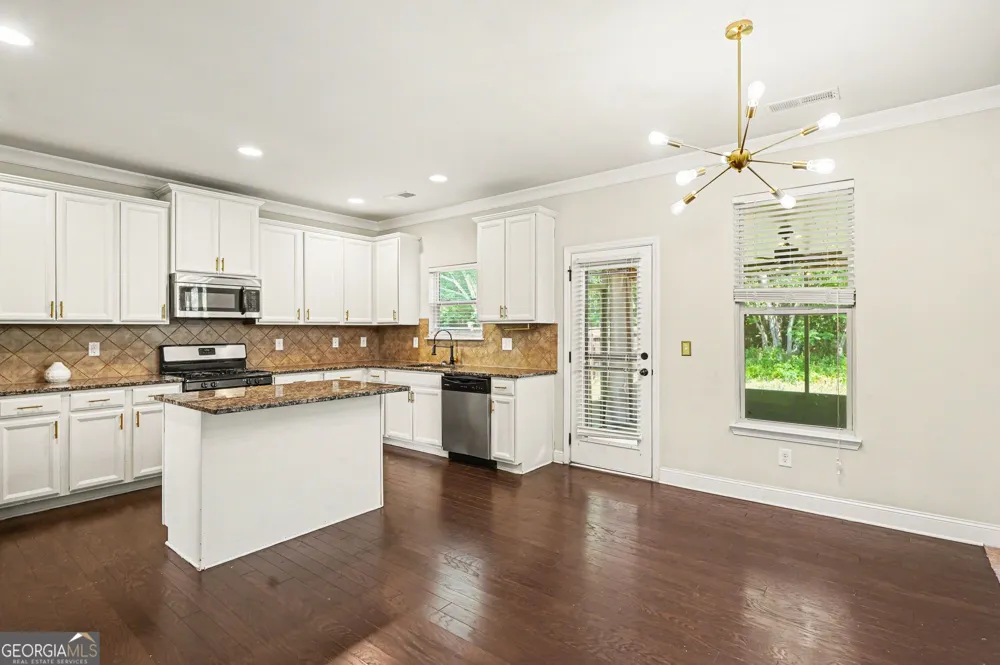 1285 Polk XING McDonough, GA 30252