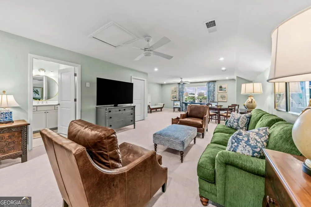 1330 Starboard WAY Greensboro, GA 30642